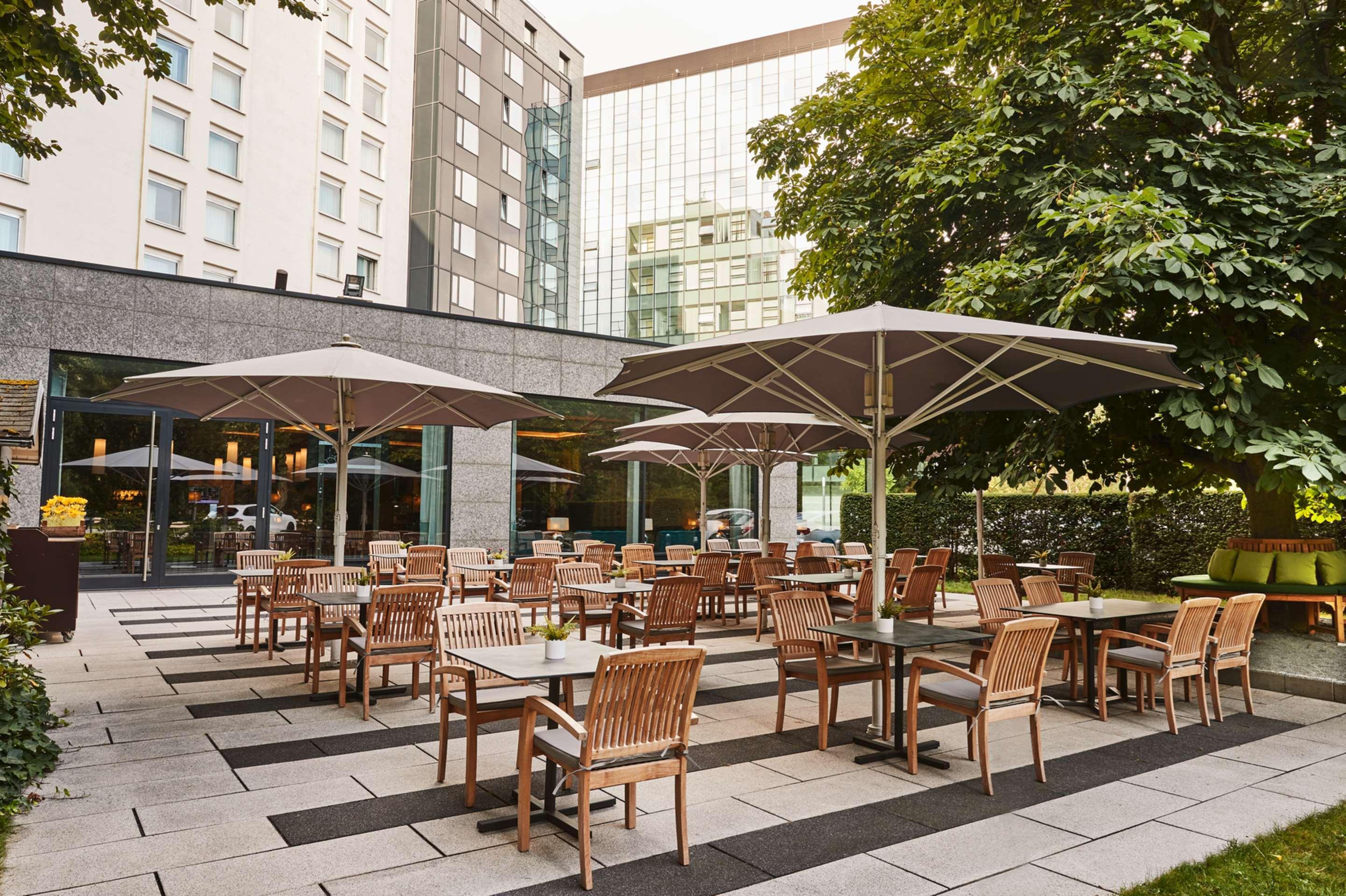 Steigenberger Airport Frankfurt Hotel 4*